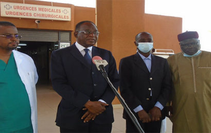 Visite du ministre de l’Intérieur et de la Décentralisation à l’Hopital Général de Référence Visite du ministre de l’Intérieur et de la Décentralisation à l’Hopital Général de Référence