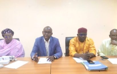 Une Série de Formation sur la Méthode 5S KAIZEN TQM s’est déroulée du lundi 20 au Mercredi 29 juin 2022 à l’Hôpital National Amirou Boubacar Diallo.