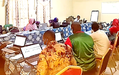 ATELIER DE FINALISATION DU PROCESSUS DE PRISE EN MAIN DE LA PAGE DU NIGER DANS L’OBSERVATOIRE AFRICAIN INTEGRE DE LA SANTE (OAIS) DOSSO DU 16 AU 20 FEVRIER 2022 ATELIER DE FINALISATION DU PROCESSUS DE PRISE EN MAIN DE LA PAGE DU NIGER DANS L’OBSERVATOIRE AFRICAIN INTEGRE DE LA SANTE (OAIS) DOSSO DU 16 AU 20 FEVRIER 2022