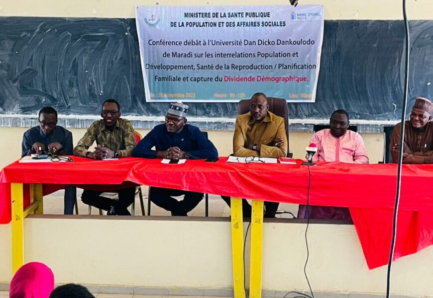 Conférence débat à l’université Abdoul Moumouni de Maradi sur les interrelations Population et développemental SR/PF,la capture du Dividende demographique Conférence débat à l’université Abdoul Moumouni de Maradi sur les interrelations Population et développemental SR/PF,la capture du Dividende demographique