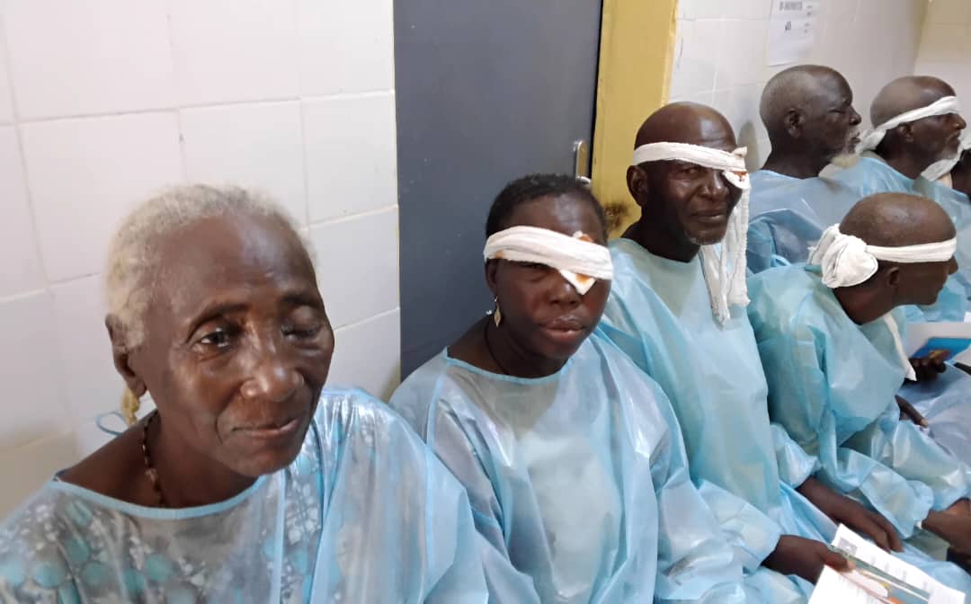 Visite du Ministre de la Santé et de l’Hygiène Publique au camp de chirurgie foraine gratuite à l’Hôpital de District de Dogondoutchi